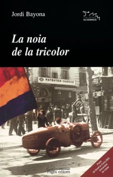 La noia de la tricolor