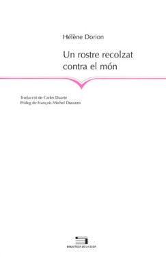 Un rostre recolzat contra el món